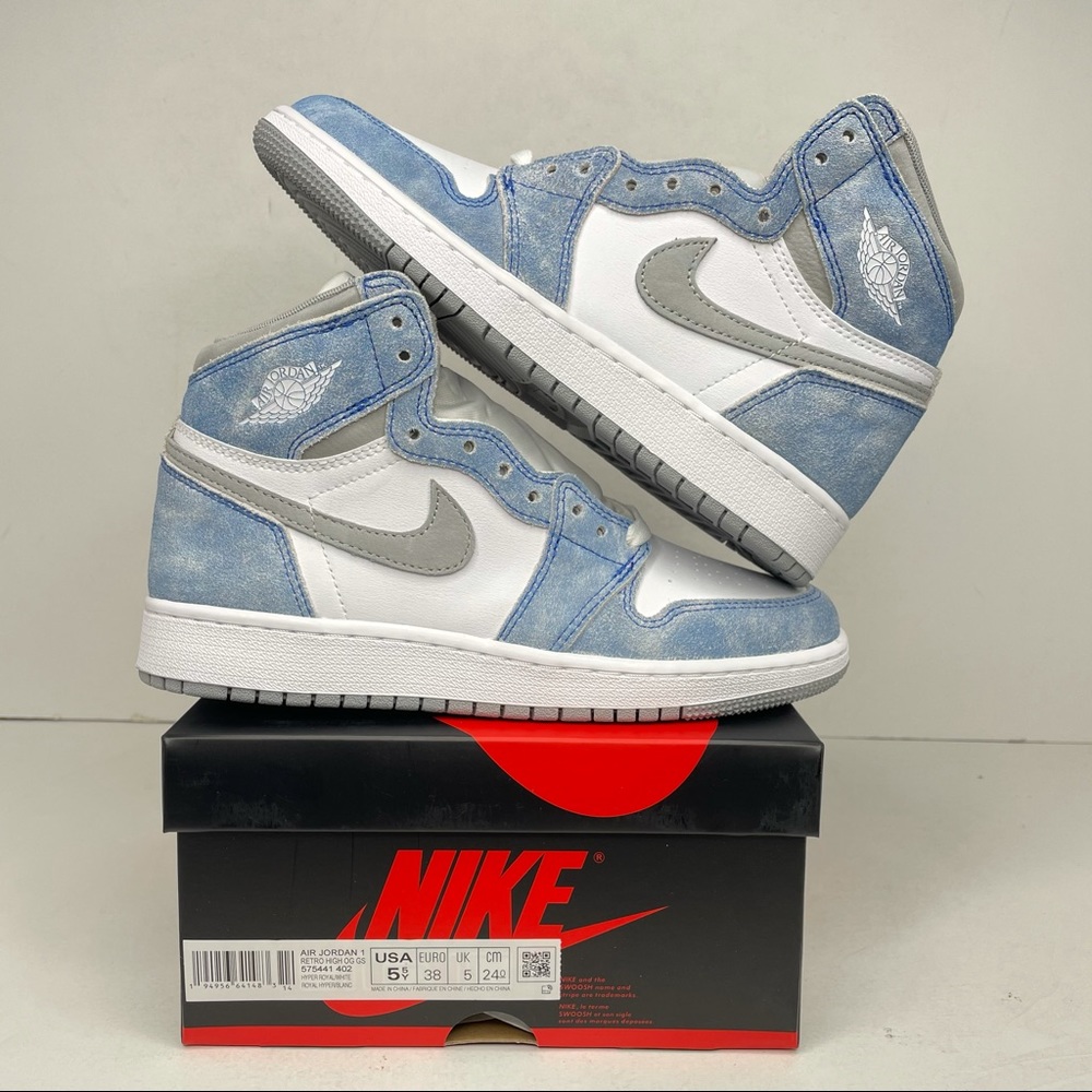 Nike Air Jordan 1 Retro High OG GS “Hyper Royal” - Picture 1 of 4